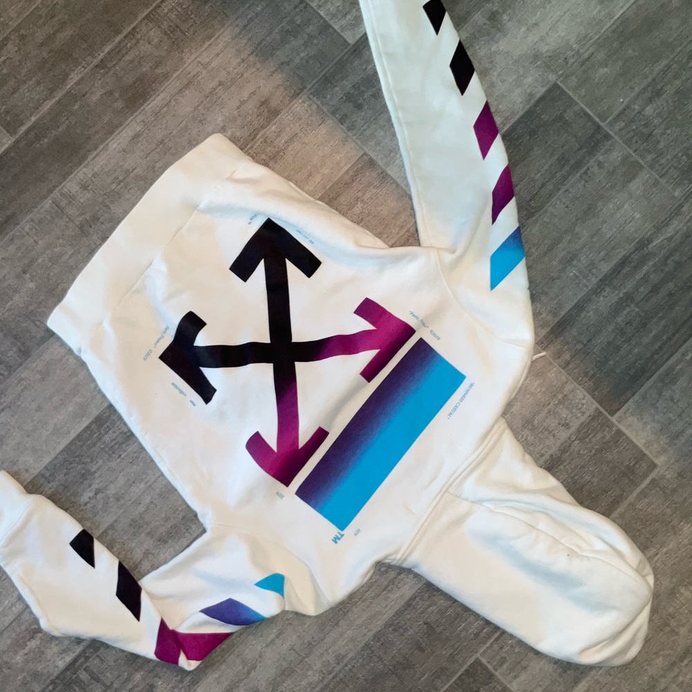 Eccentric fashion at finest…timeless designer peace that can nvr go out of style